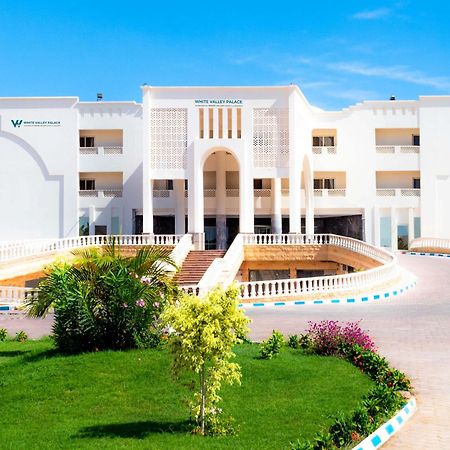 The Palace Beach Hotel Hurghada Bagian luar foto