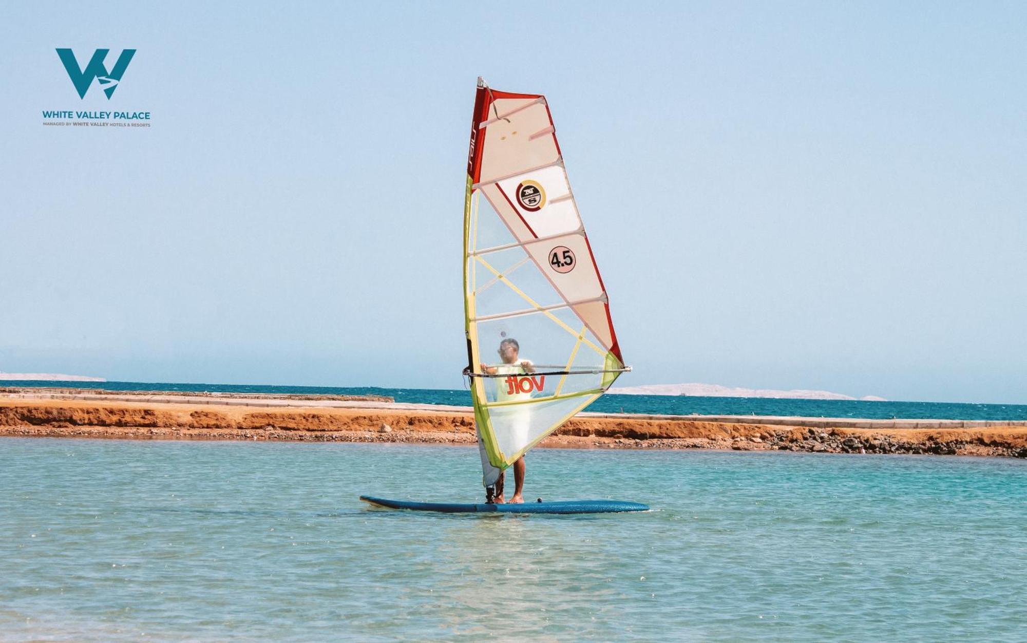 The Palace Beach Hotel Hurghada Bagian luar foto